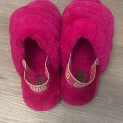 Pink Fluffy/fuzzy Ugg Slippers