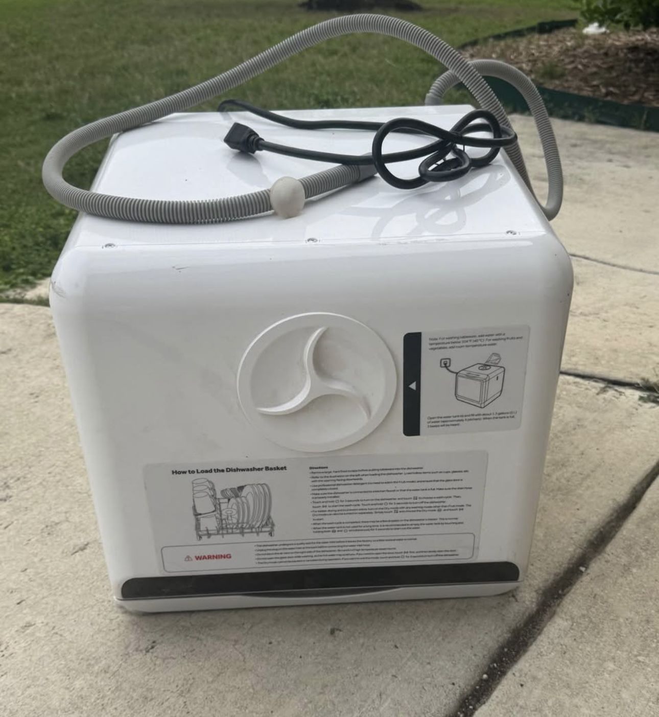 NOVETE TDQR01 Compact Countertop Dishwasher