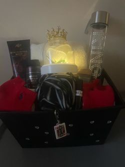 King of hearts  Gift Basket with Bath & Body Works and More