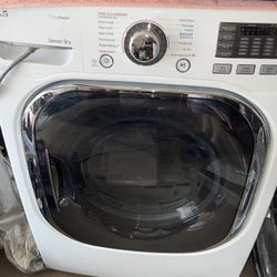 LG Truesteam Gas Dryer 