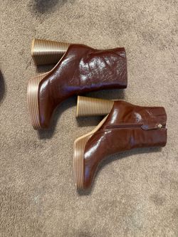 Guess Brown Platform Ankle Boots – Women’s Size 6.5 – Like New