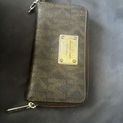 Michael Kors Wallet logo purse if wallet wristlet small purse handbag checkbook 