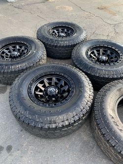 16” Fuel Covert Wheels For 6x139 (6x5.5) and 32” TOYO Open Country All-Terrain Tires