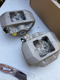 2007-2016 Lexus LS460 rear calipers