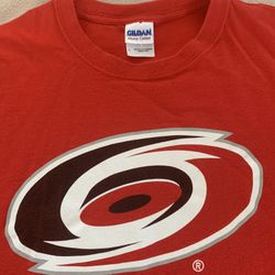 Men’s L Carolina Hurricanes Sponsored by Chevrolet Red Logo Sport Auto T-Shirt