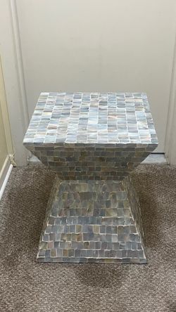 Safavieh aquamarine Mother of Pearl Mosaic stool Side Table pickup Gaithersburg md20877