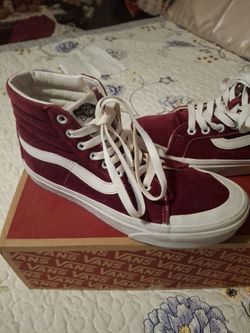 Maroon Vans size 8.5 Almost New