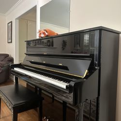 Yamaha U1 Polished Ebony Upright Piano - Dampp-Chaser System Included! 