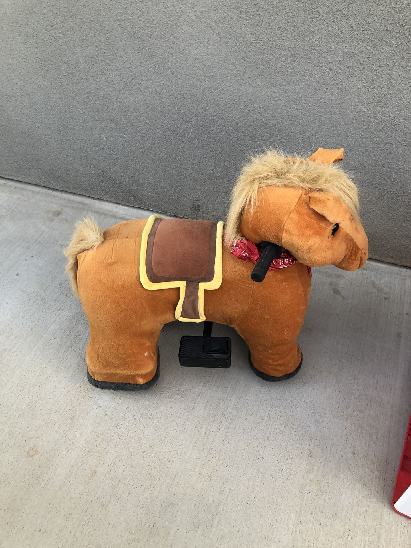 Plush Pony 6V Ride on Pony W/Stable for Sale in Alpine, CA OfferUp