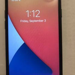 iPhone 7 32GB Unlocked For Any Carrier!