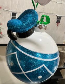 NWT Disney's Donald Duck Christmas Holiday Ornament Disney Parks