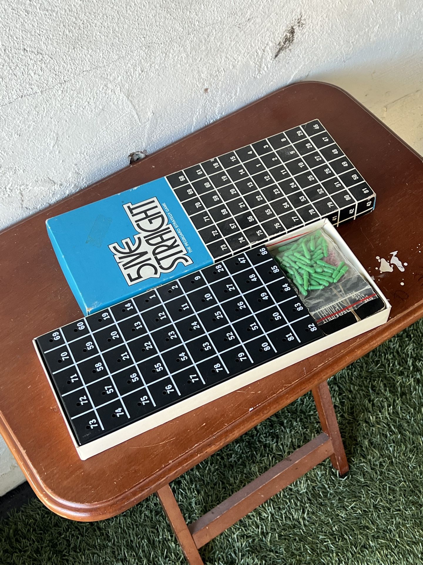 Vintage! 1968 Straight Line Products 5ive Straight The Pegboard Strategy Game