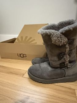 Gray uggs Boots Size 5