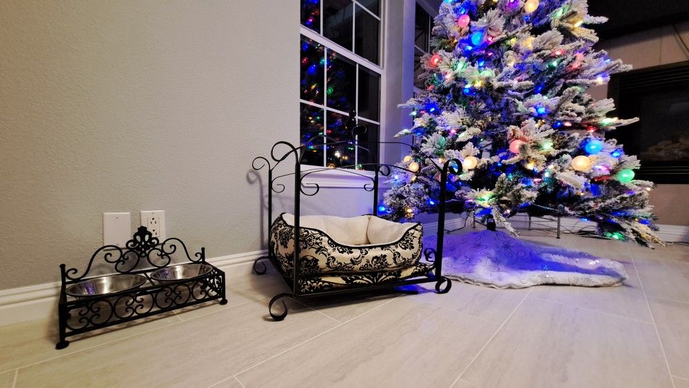 One Of A Kind!! Wrought Iron Dog Bed And Accessories.
