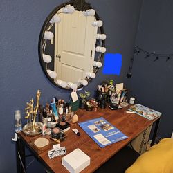 Desk / Makeup Vanity 
