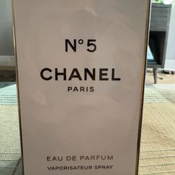 Chanel No-5 