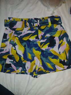 Size Medium Summer shorts for women