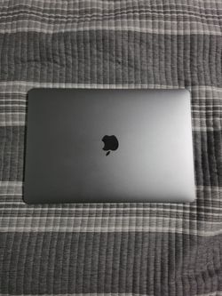MacBook Pro M1 (iCloud Locked Read description)