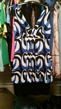 Dress with scoop back