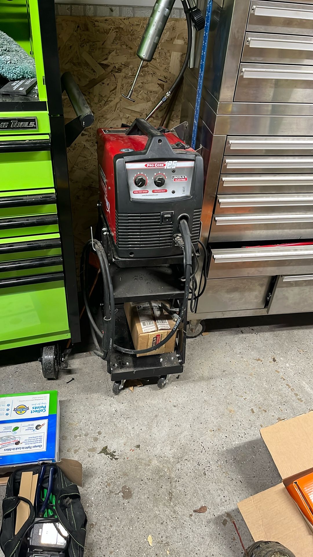 Lincoln MiG/gasless 110 V Welder With Conversion Kit And Cart