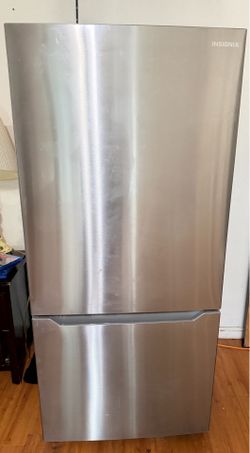 Insigna refrigerator