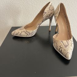 Women’s BCBG size 8.5 Pumps/heels