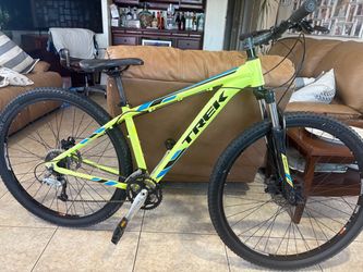 Trek. Marlin.  5.    Montain bike.