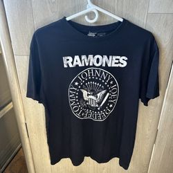 Ramones band shirt size medium/ large