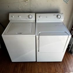 Maytag washer and gas dryer in Excellent working condition