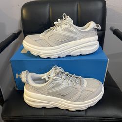 Hoka Bondi B3/ Size 7 Women’s $95