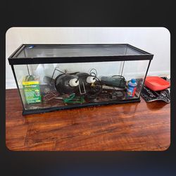 20 Gallon Tank /and Slide On Lid 