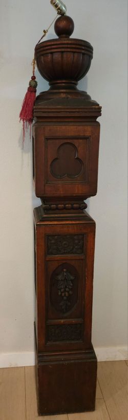 ANTIQUE OAK  WOOD STAIRS NEWEL POST