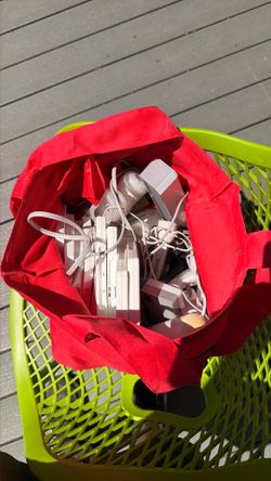 Nintendo Wii games and controllers
