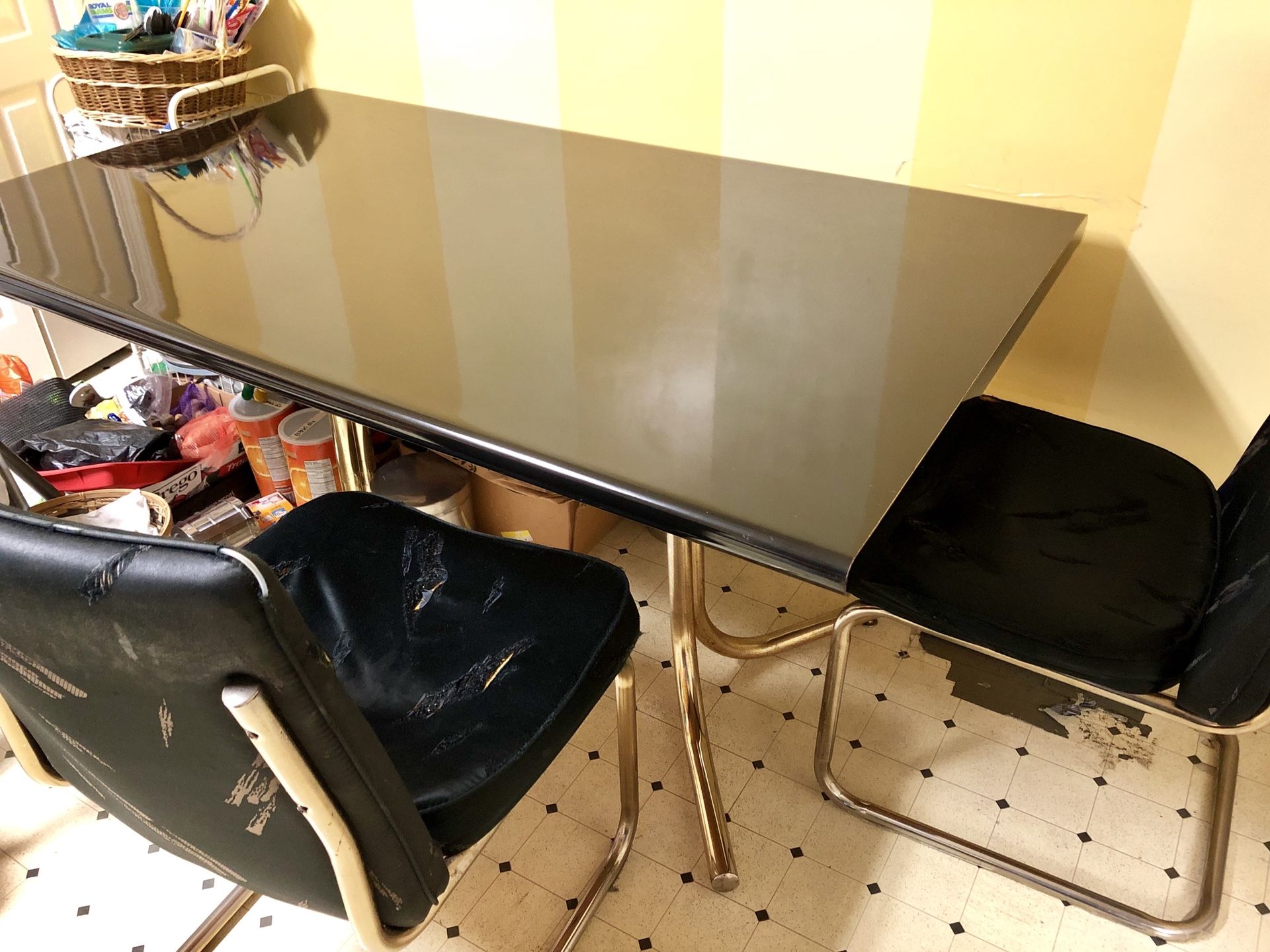 FREE kitchen table with 2 chairs, must go today
