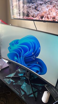 MSI Optix MAG321CQR curved gaming monitor 2560x1440 144hz 1ms