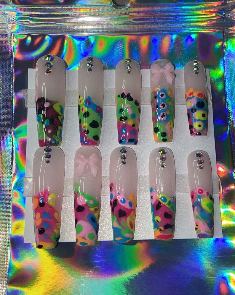 Press on n nails Medium