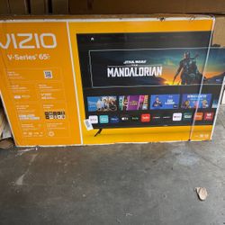 65 ‘ Inch  Vizo  4K Smart Tv 📺 ..$350.00!!