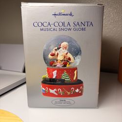 Hallmark Coca Cola Snow globe