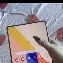 Samsung Galaxy Z Fold4 256 GB in Beige