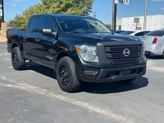 2021 Nissan TITAN