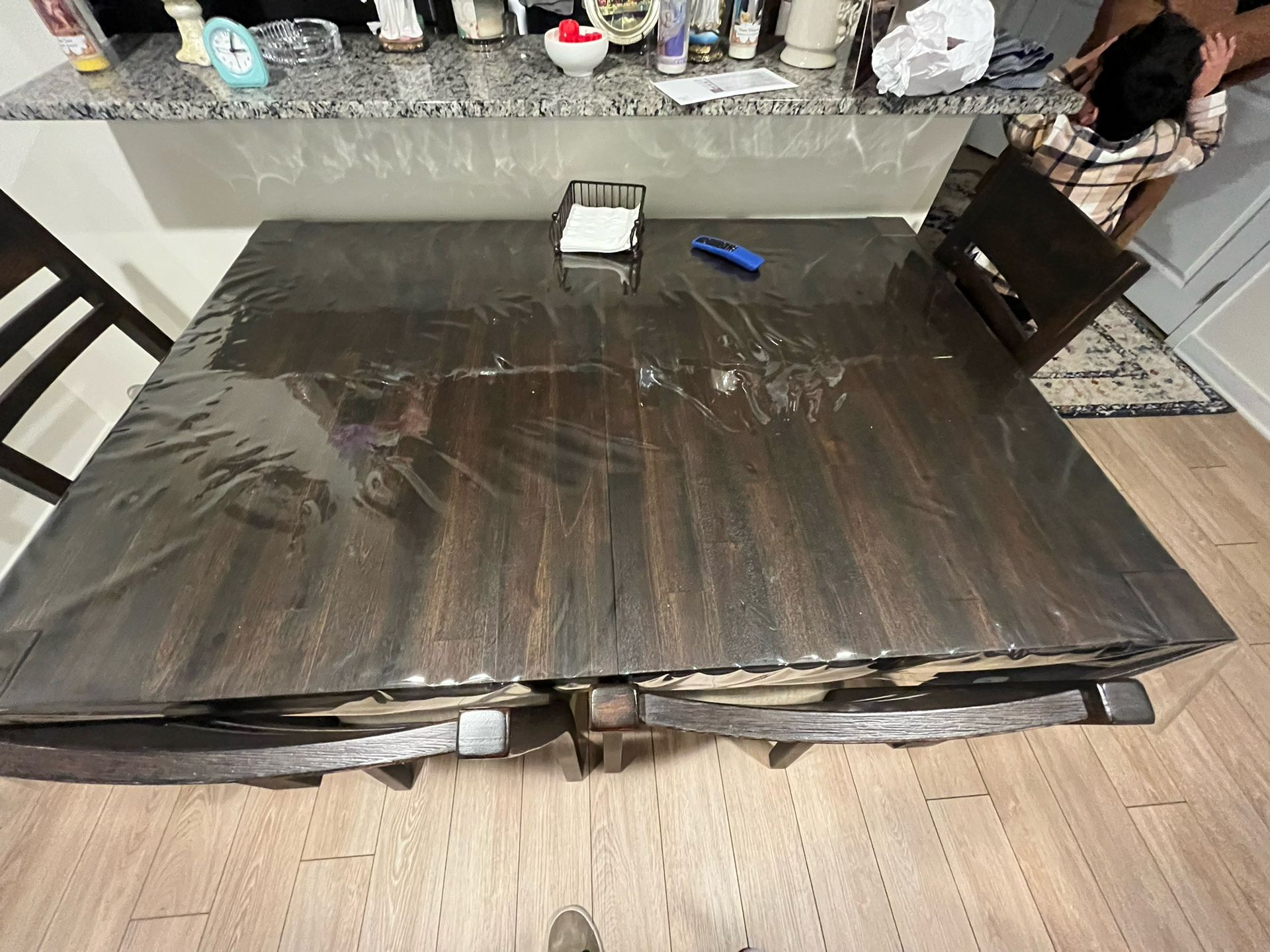 Dining Table 4 Chair 