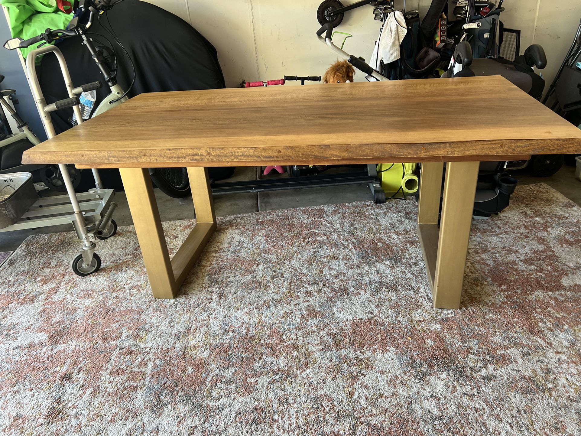 Dining Table Excellent Condition