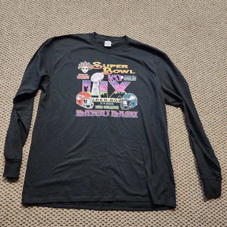 SUPERBOWL TSHIRT CHIEFS VS EAGLES