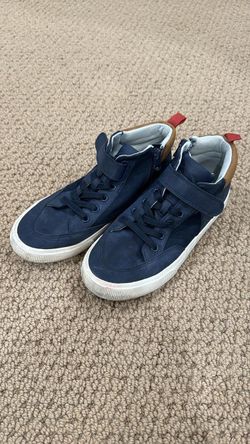 Boys Size 5 Shoe