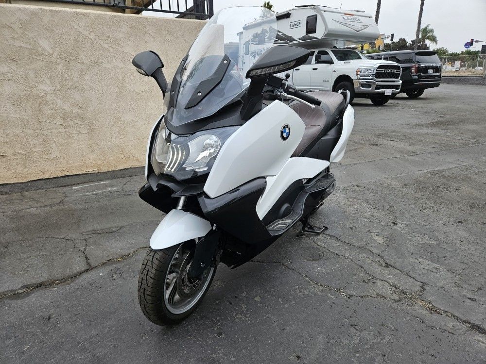 BMW C650GT 