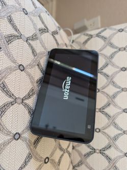 Amazon Echo Show 5 (2nd Gen) Smart Display with Alexa - Good Condition
