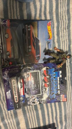 Hot wheels Premium and muscle machine.