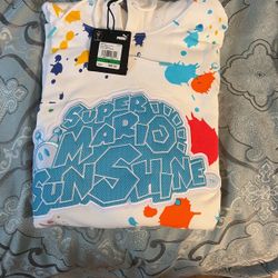 New Super Mario Sunshine Hoodie Large