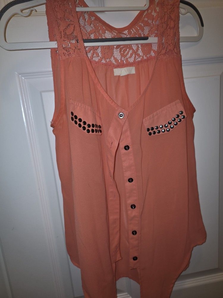 Womens Top Size Medium