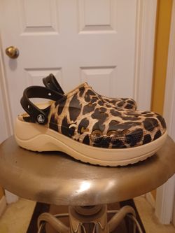 CROCS Leopard Print Clog Size 9